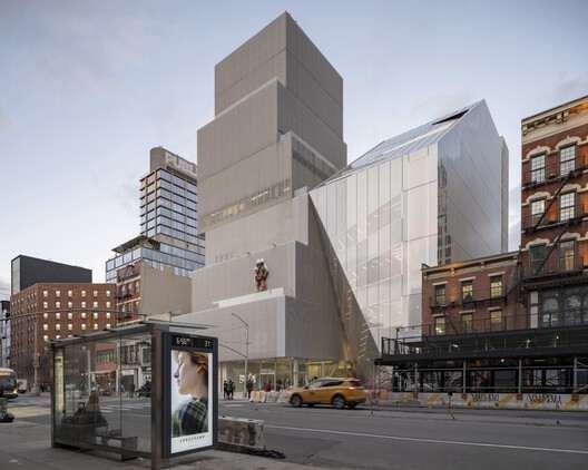 New Museum of Contemporary Art / OMA. Image © Alex Fradkin