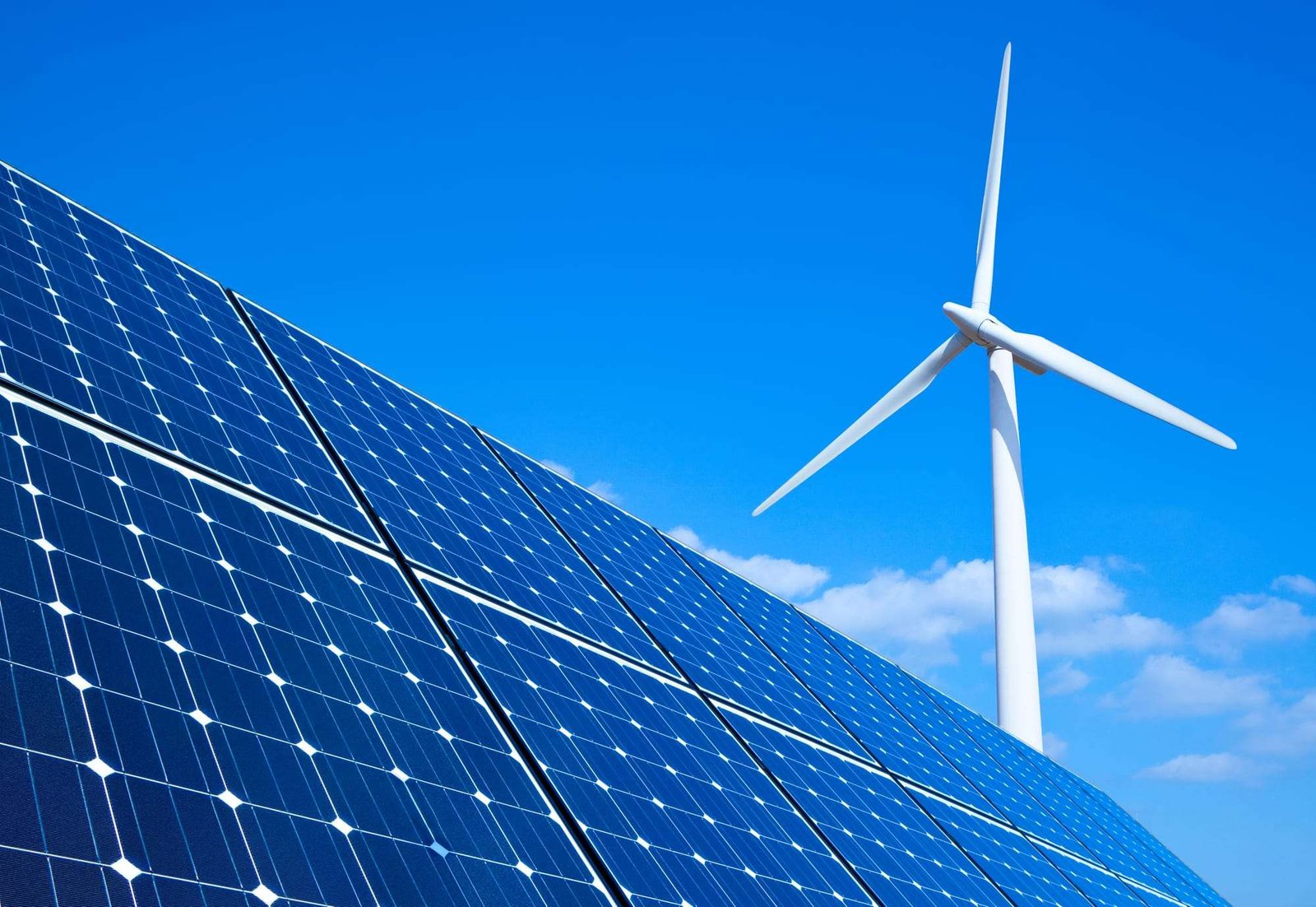 Scaling renewable energy