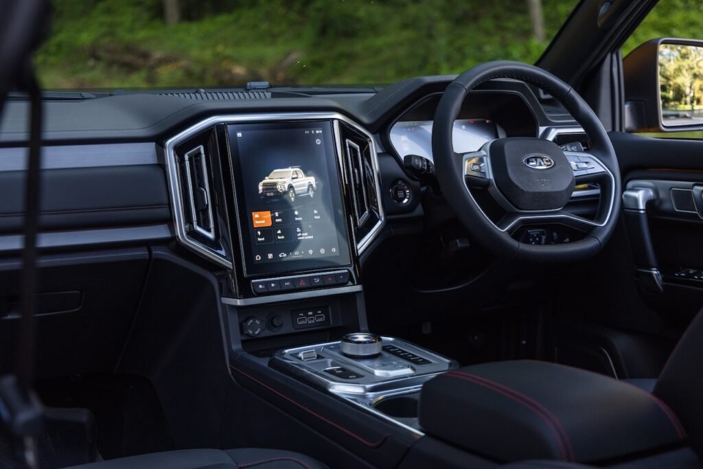 2026 JAC Hunter PHEV.