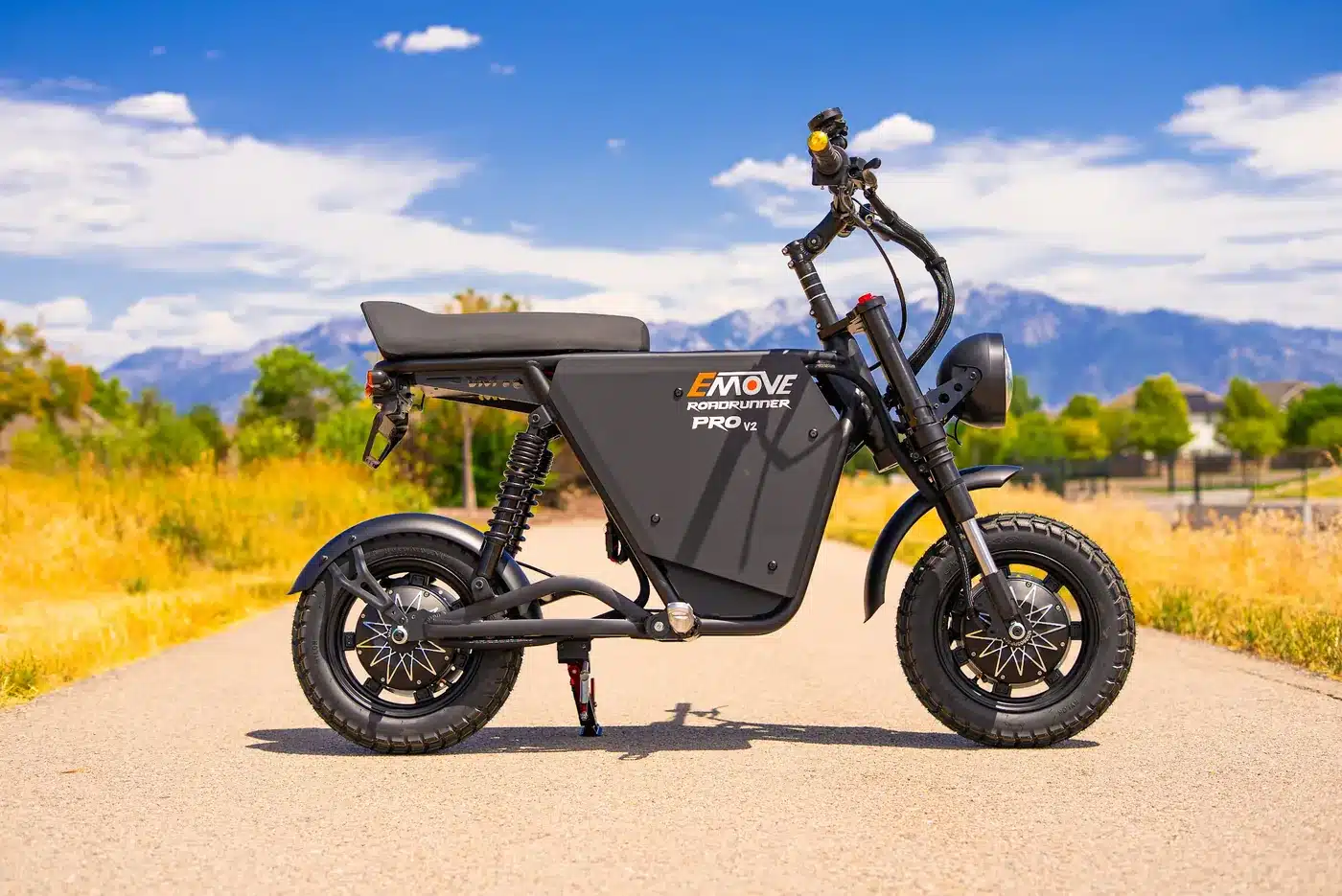 EMOVE RoadRunner Pro V2 Review: Surron Power in a Tiny, Stealthy Package 20 EMOVE RoadRunner Pro V2 full side profile, a compact stealthy electric motorcycle