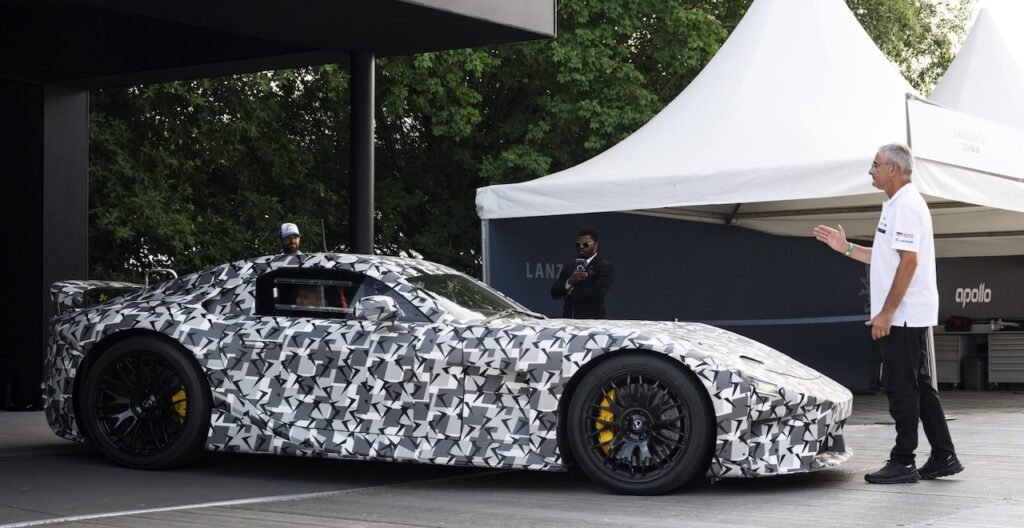 Lexus LFA.