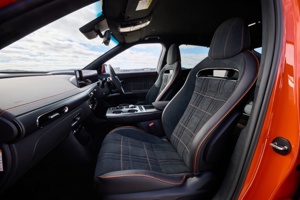 2026 Genesis GV60 Magma.
