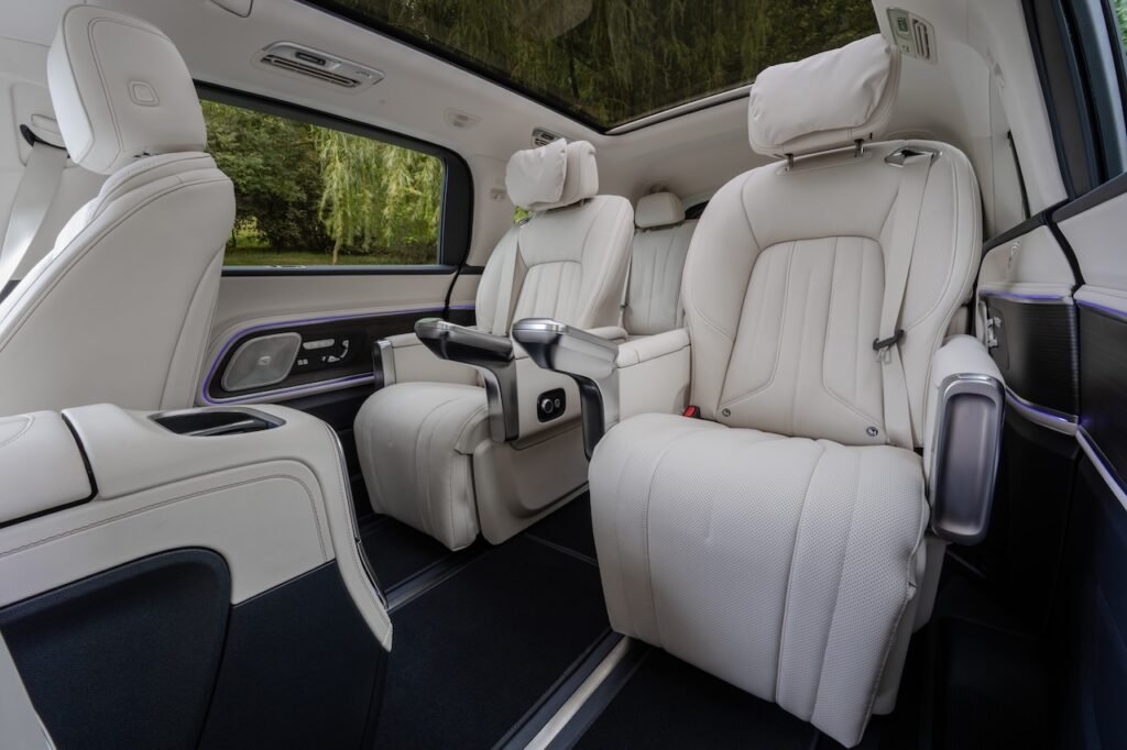 2027 Mercedes-Benxz VLE.