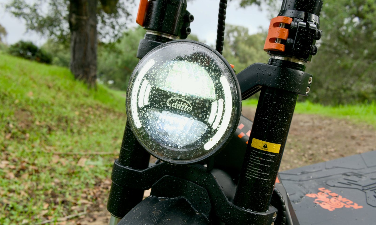 Kukirin G4 Max Review: 50 MPH of Off-Road Value 12 Kukirin G4 Max removable 60V 35.2Ah battery pack and charging ports