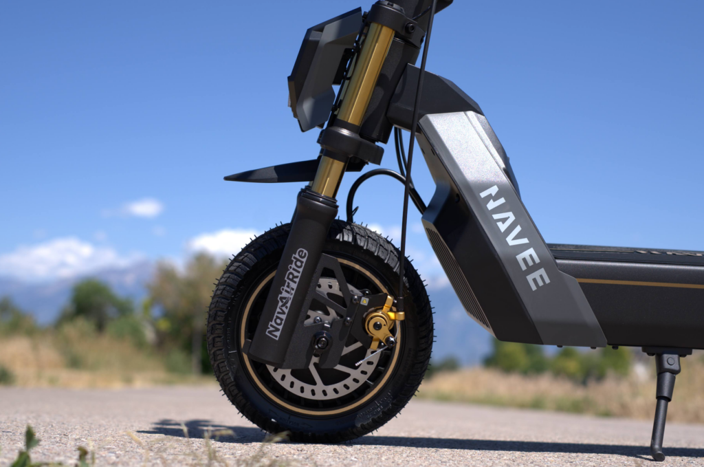 Navee NT5 Ultra X Review 10 Navee NT5 Ultra X trailing arm front end