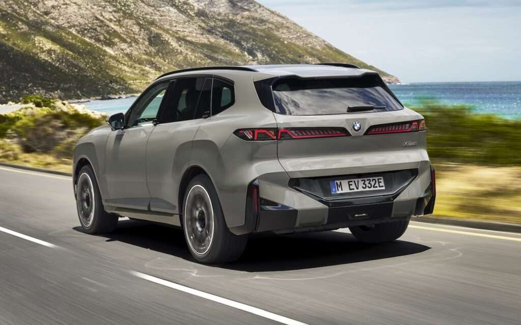 2027 BMW iX5.