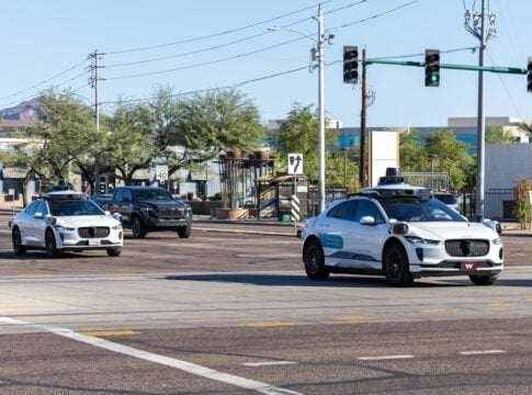 Tesla vs. Waymo: Who Will Win the Robotaxi Race?
