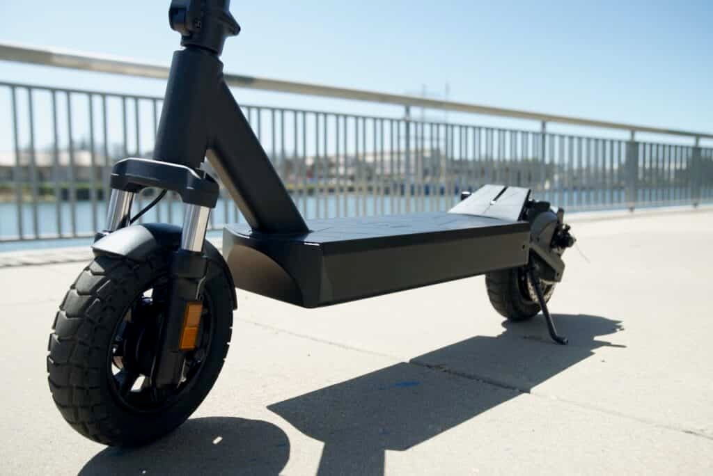 VMAX Electric Scooter Lineup 2026: Every Current Model Explained 17 Original VMAX VX4 wheels and suspension