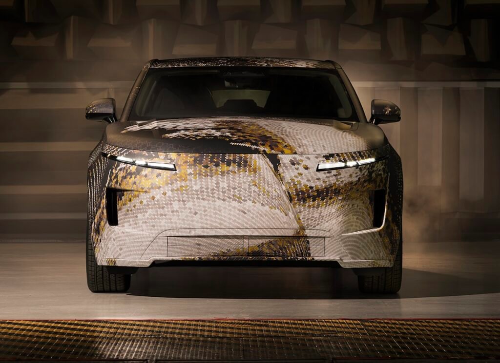 2027 Range Rover GT.