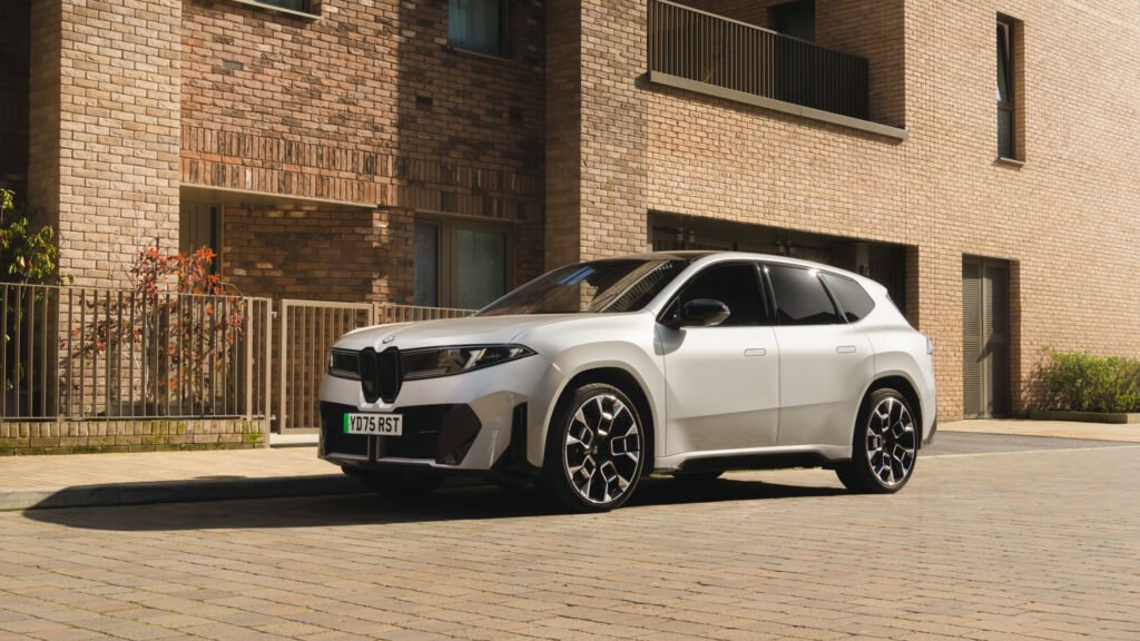 BMW iX3 50 xDrive.