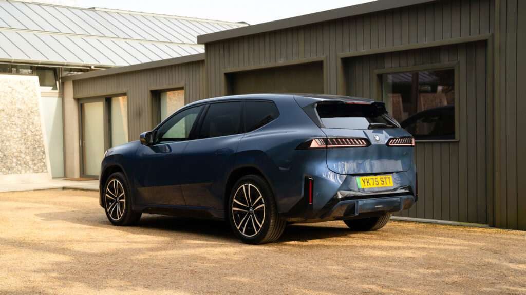 BMW iX3 50 xDrive.