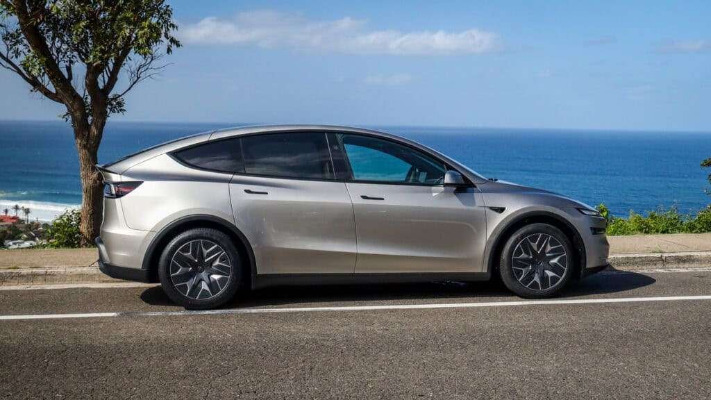 Tesla Model Y L.