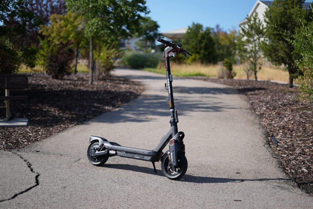 Segway MAX G3 Plus Review: One of the Best Commuter Scooters Just Got Better 16 Segway MAX G3 Plus front view showing headlight and front hydraulic suspension
