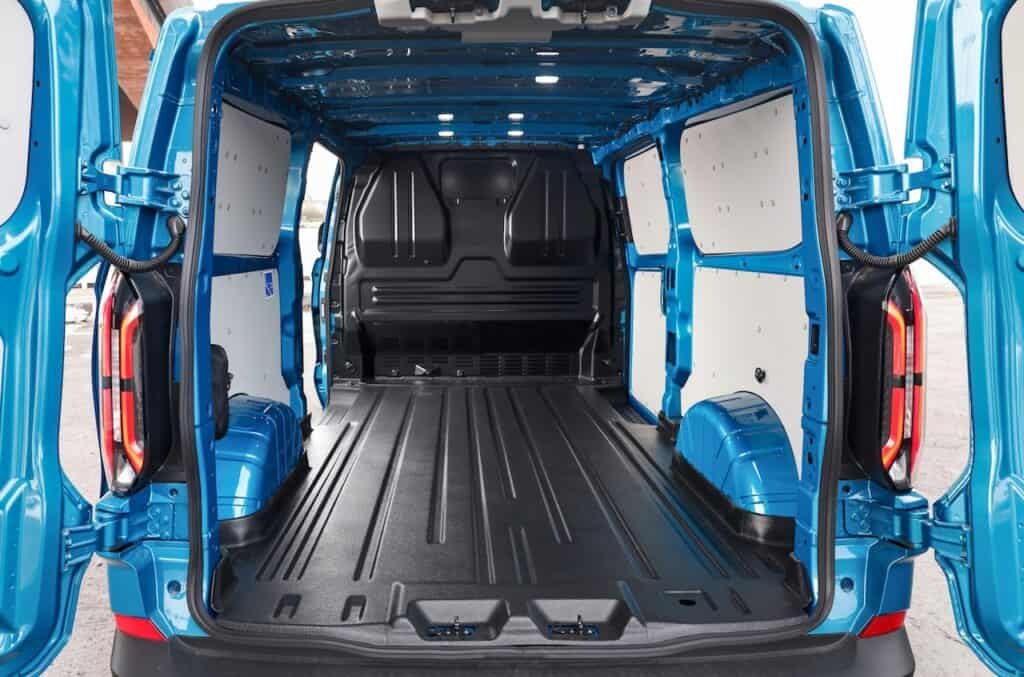 2025 Ford E-Transit Custom Trend.