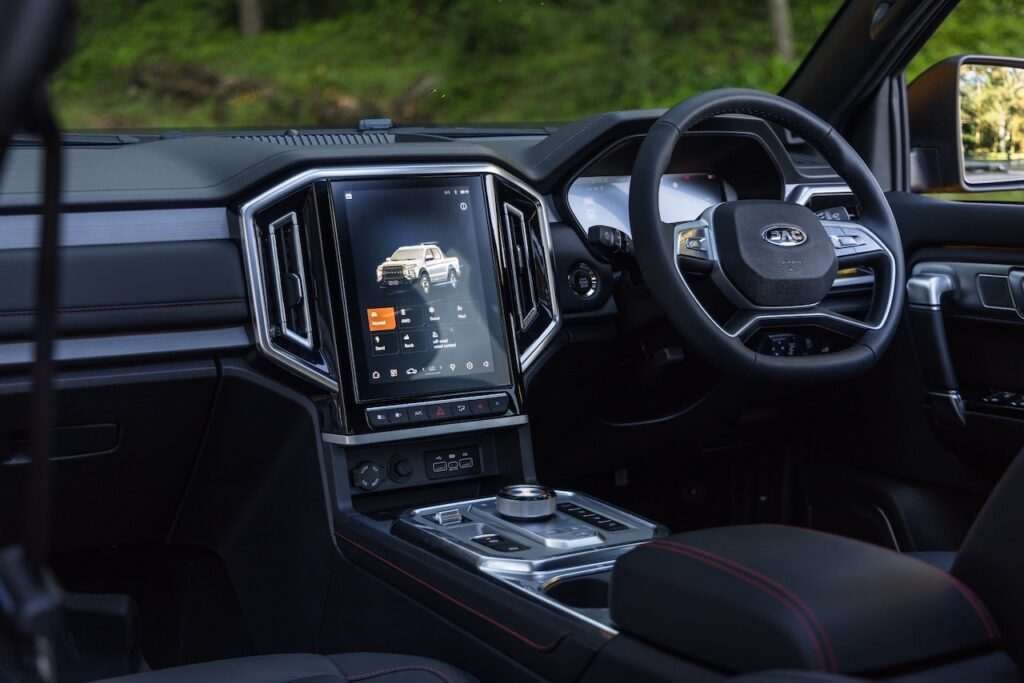 2026 JAC Hunter PHEV.