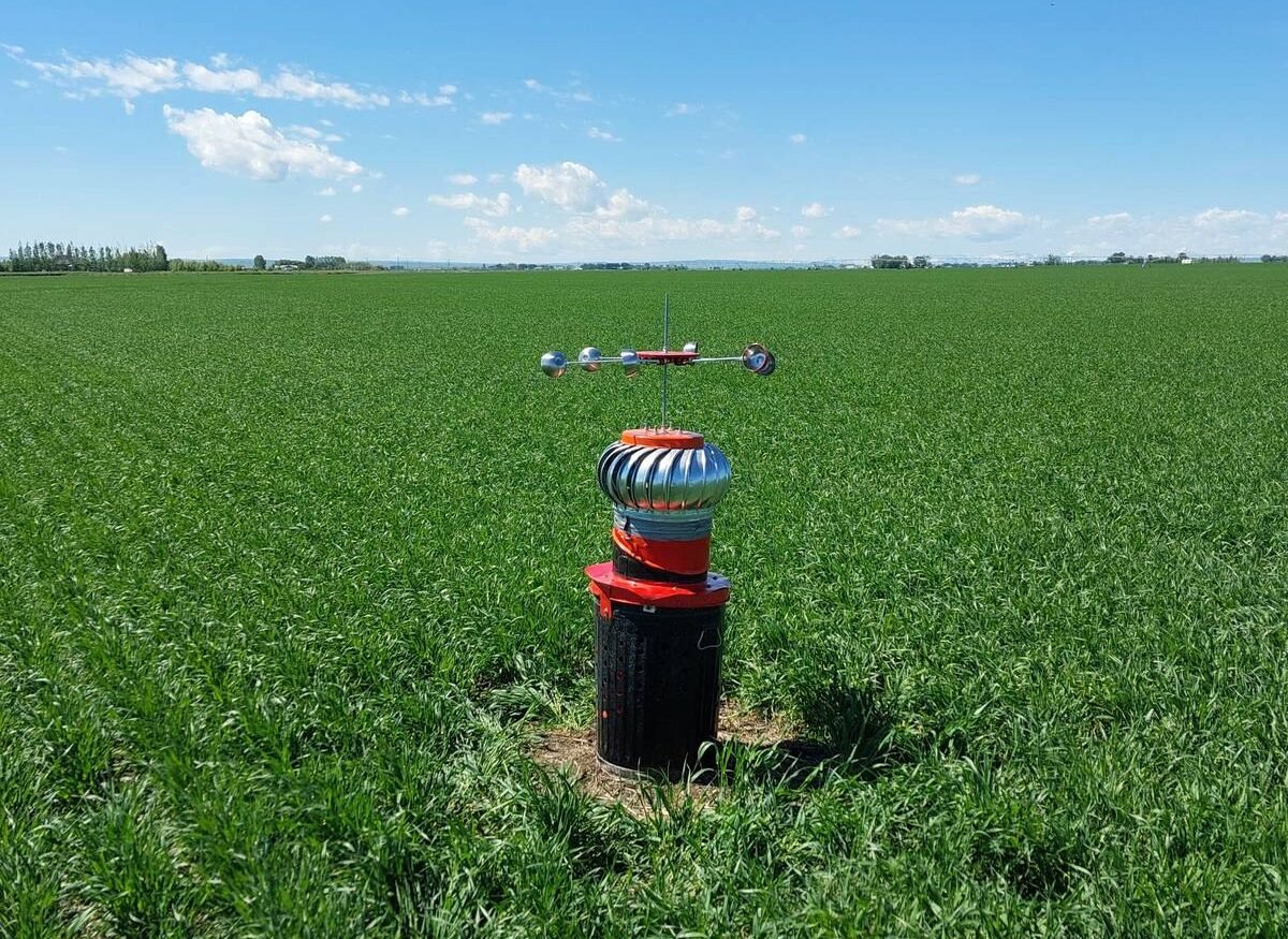 Paramoria designed the Spornik around Prairie broad-acre fields, where the company has found spore pressure can vary considerably between nearby fields. Photo: Courtesy Paramoria AgriScience