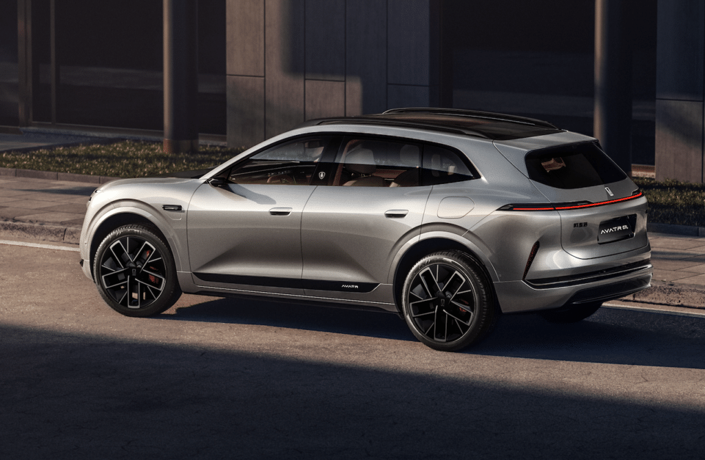 2027 Avatr 07L.