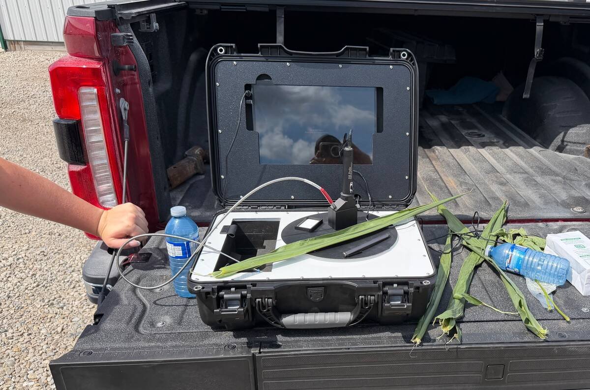 The Picketa Lens leaf testing system.
Photo: John Greig