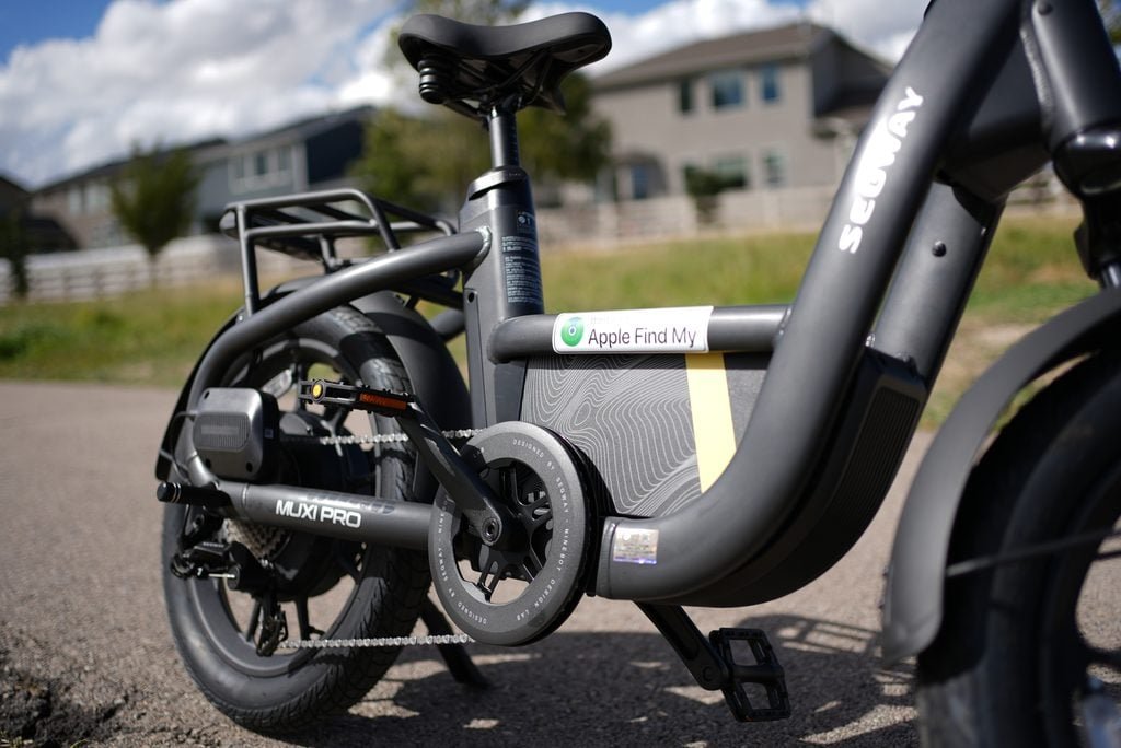 Segway MUXI PRO Review: The Auto Shifter Changes Everything 3 Segway MUXI PRO drivetrain with the 750W direct-drive rear hub motor and chain