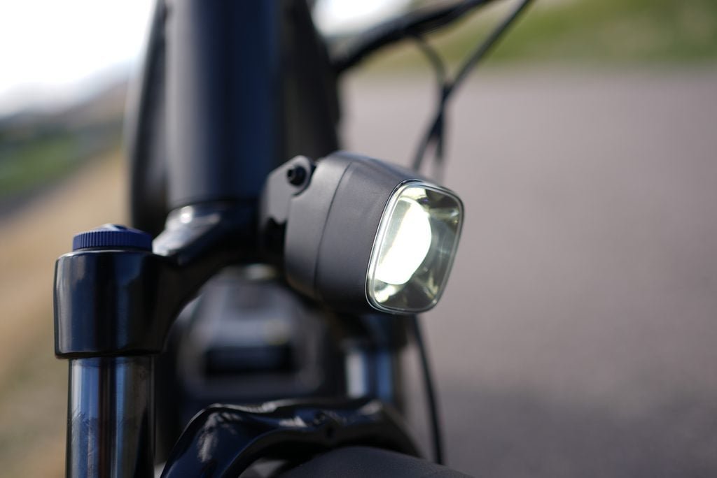 Segway MUXI PRO Review: The Auto Shifter Changes Everything 6 Segway MUXI PRO integrated headlight, the brightest stock headlight RiderGuide has measured