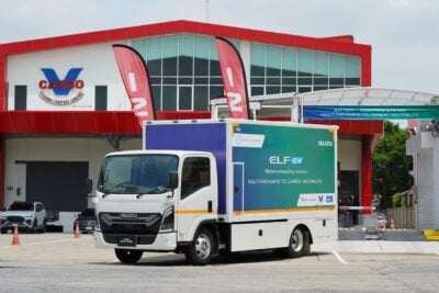 isuzu elf ev at battery swapping station in thailand cropped Isuzu elf ev at battery swapping station in thailand cropped