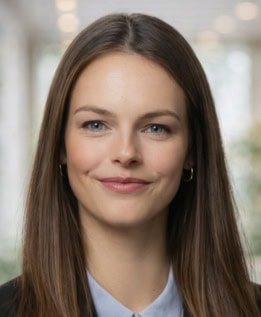 Lena Beuhre headshot