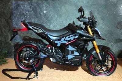 ultraviolette x 47 venom shadow cosmic black side profile Ultraviolette x venom shadow cosmic black side profile